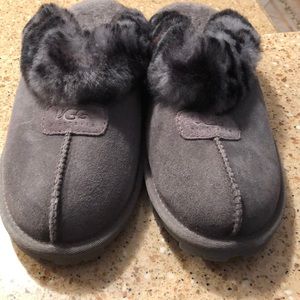 Ugg slippers size US 9